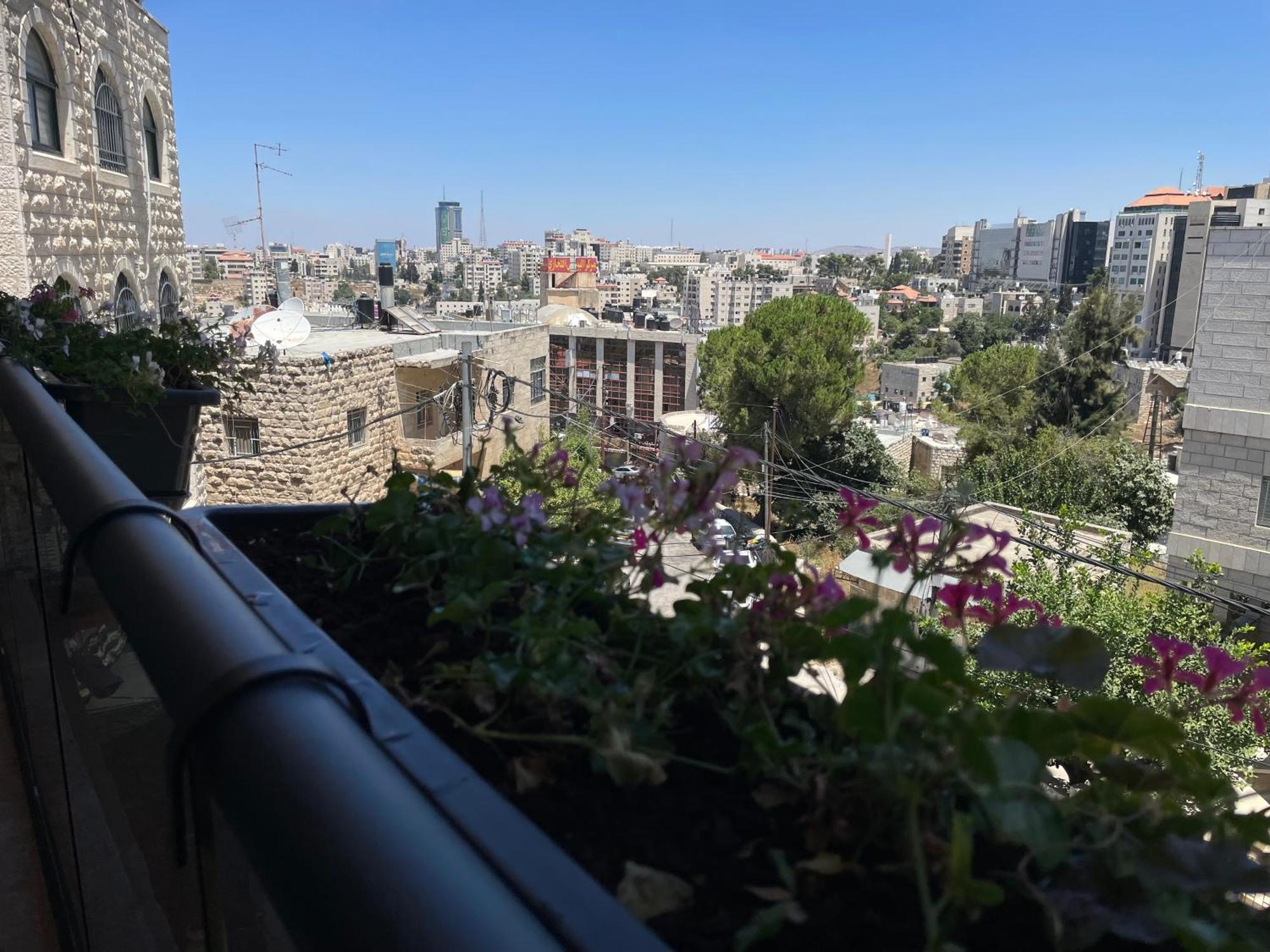 Mizirawi Historic Hotel Ramallah Exterior photo