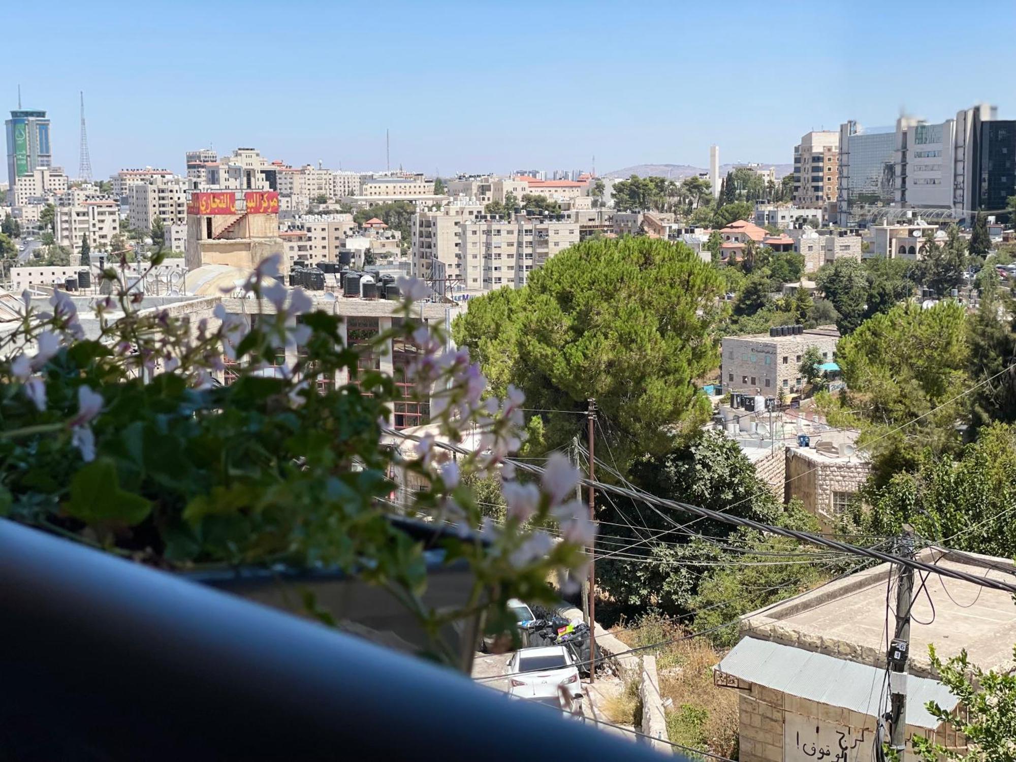 Mizirawi Historic Hotel Ramallah Exterior photo